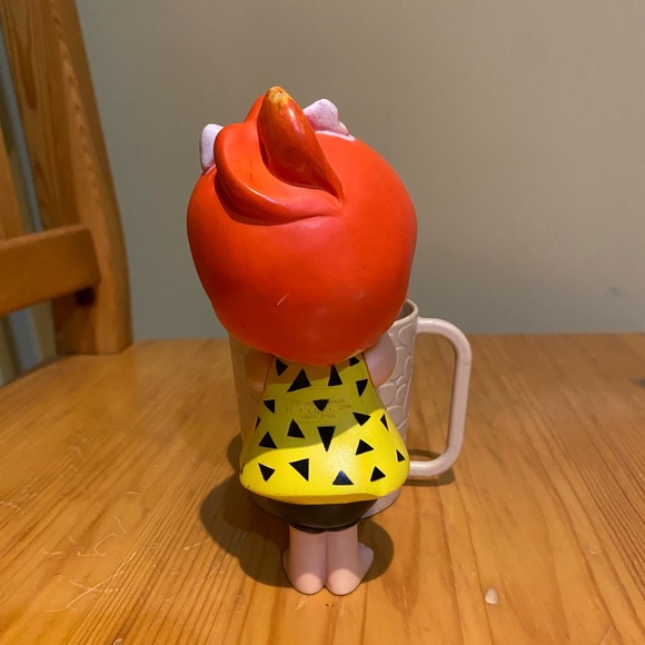 Vintage 70’s  Pebbles Vinyl figure & rock textured plastic cup! - Picture 2 of 4